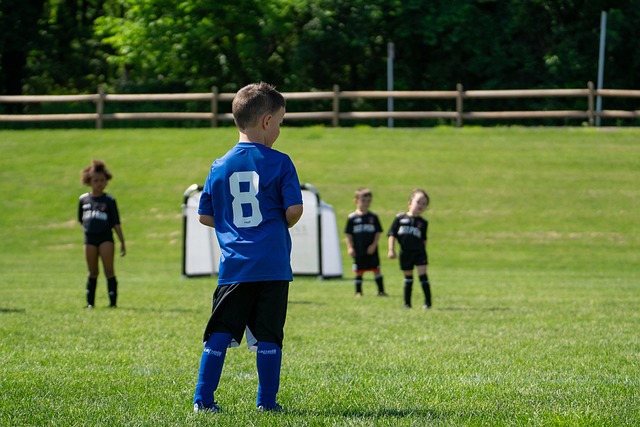 並在關鍵時 並在關鍵時
